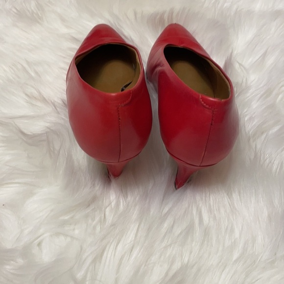 Size 9.5AA Narrow Vintage Nickels Red Pumps A4 - Picture 3 of 6